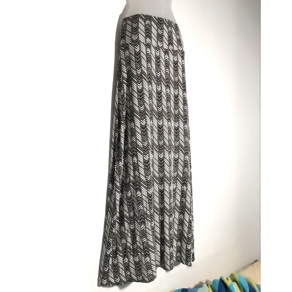 MAX STUDIO | Maxi Skirt - Black White & Cream — S - Picture 8 of 8